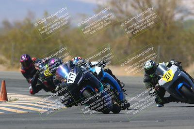 media/Apr-17-2022-CVMA (Sun) [[f474cfa795]]/Race 14 500 Supersport-350 Supersport (Holeshot)/